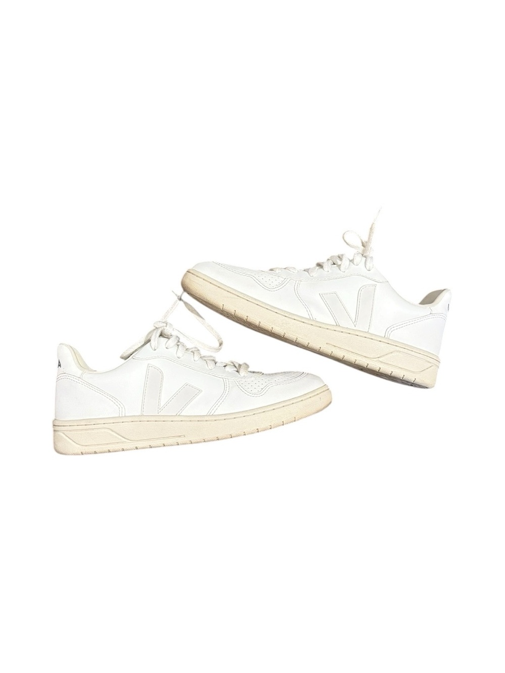 Veja V-10 Leather Perforated-Toe Lace Up Low-Top Sneakers, Size 8.5